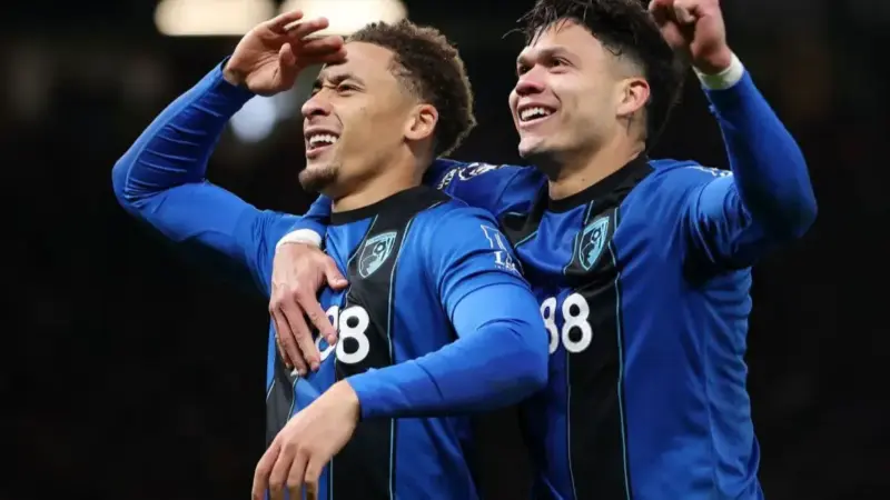 شوک بزرگ در الدترافورد؛ تنها ۶ دقیقه تا سقوط منچستریونایتد!