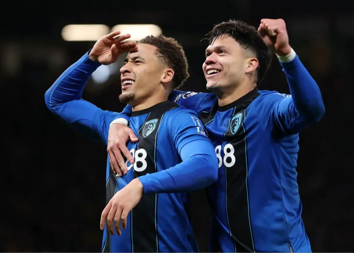 شوک بزرگ در الدترافورد؛ تنها ۶ دقیقه تا سقوط منچستریونایتد!