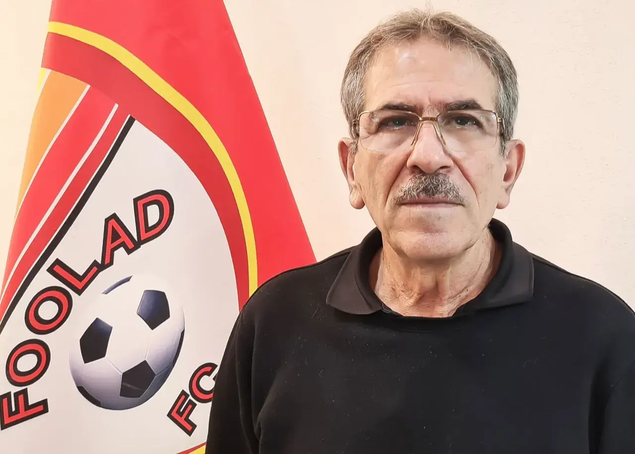 واکنش تند عضو هیأت‌مدیره فولاد به رفتار جنجالی مربی چادرملو؛ بی‌اخلاقی آشکار در فوتبال ایران!