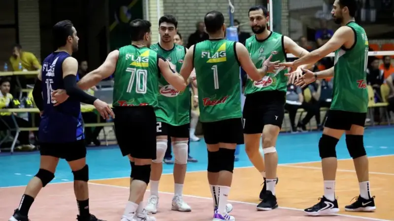 شوک بزرگ در لیگ والیبال ایران؛ یک بازیکن با ۳۲ امتیاز تنها تیم را نجات داد!
