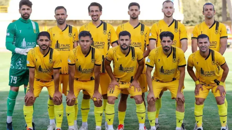 ادای احترام باشکوه البرزی‌ها به اسطوره جاودانه نساجی در دیدار حساس لیگ دسته اول