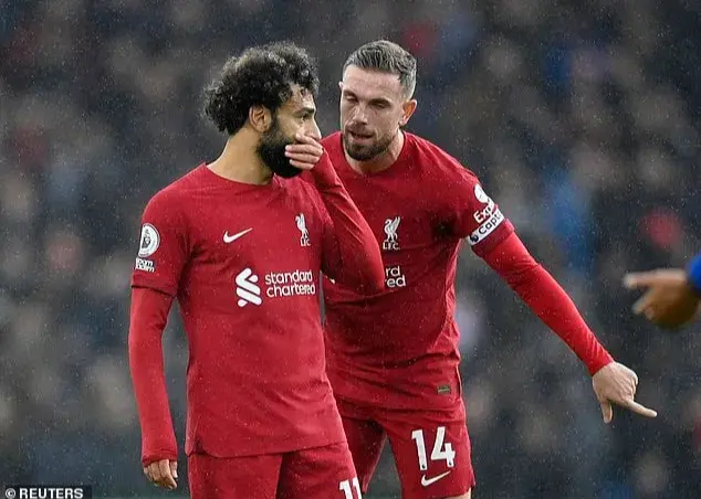 نشست محرمانه صلاح با کاپیتان سابق لیورپول؛ آیا فصل جدایی آغاز شده؟ - وب‌گردی