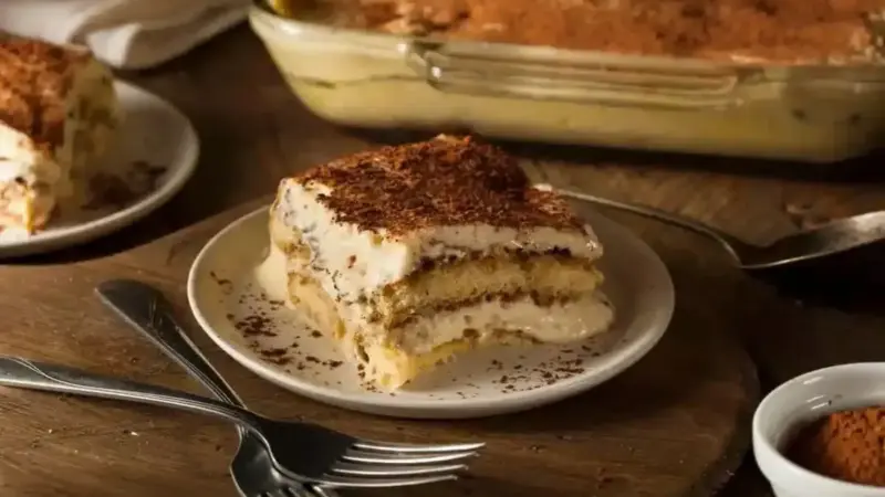 طرز تهیه تیرامیسوی خانگی با بیسکویت پتی بور؛ دسر ایتالیایی بدون نیاز به فر!