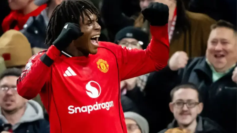 شیاطین سرخ در سرمای کریسمس با گل جادویی دورگو نیوکسل را شکست دادند!