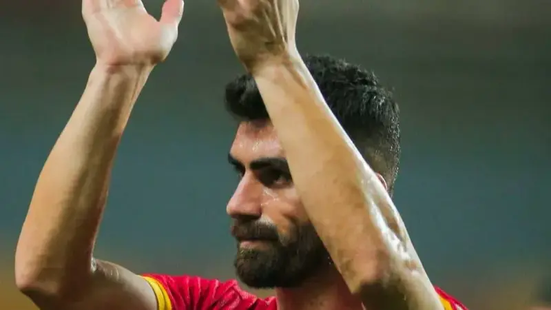 سریال بدشانسی‌های یحیی: اینبار کارت قرمز!