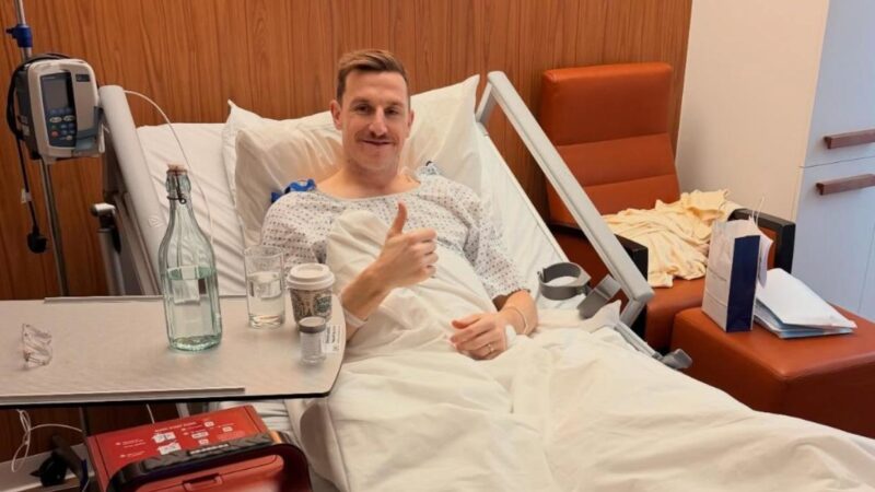 کریس وود کاپیتان نیوزیلند زیر تیغ جراحی؛ آیا به جام جهانی می‌رسد؟