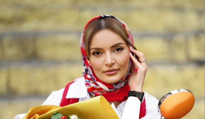 قاب امروز | تجربه عاشقانه جدید نیلوفر پارسا، مادر شوهر آیسان آقاخانی، تک دختر فریبا نادری و استایل پاییزی هانده ارچل
