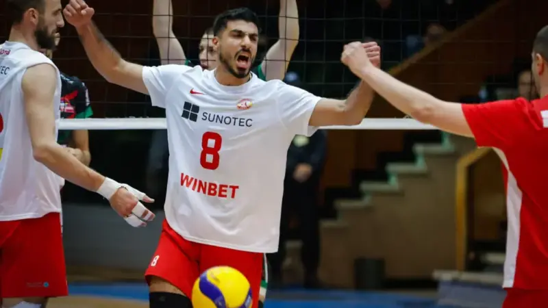 درخشش محمدرضا بیک، ستاره ایرانی؛ زسکا صوفیه به صدر جدول لیگ والیبال بلغارستان رسید!