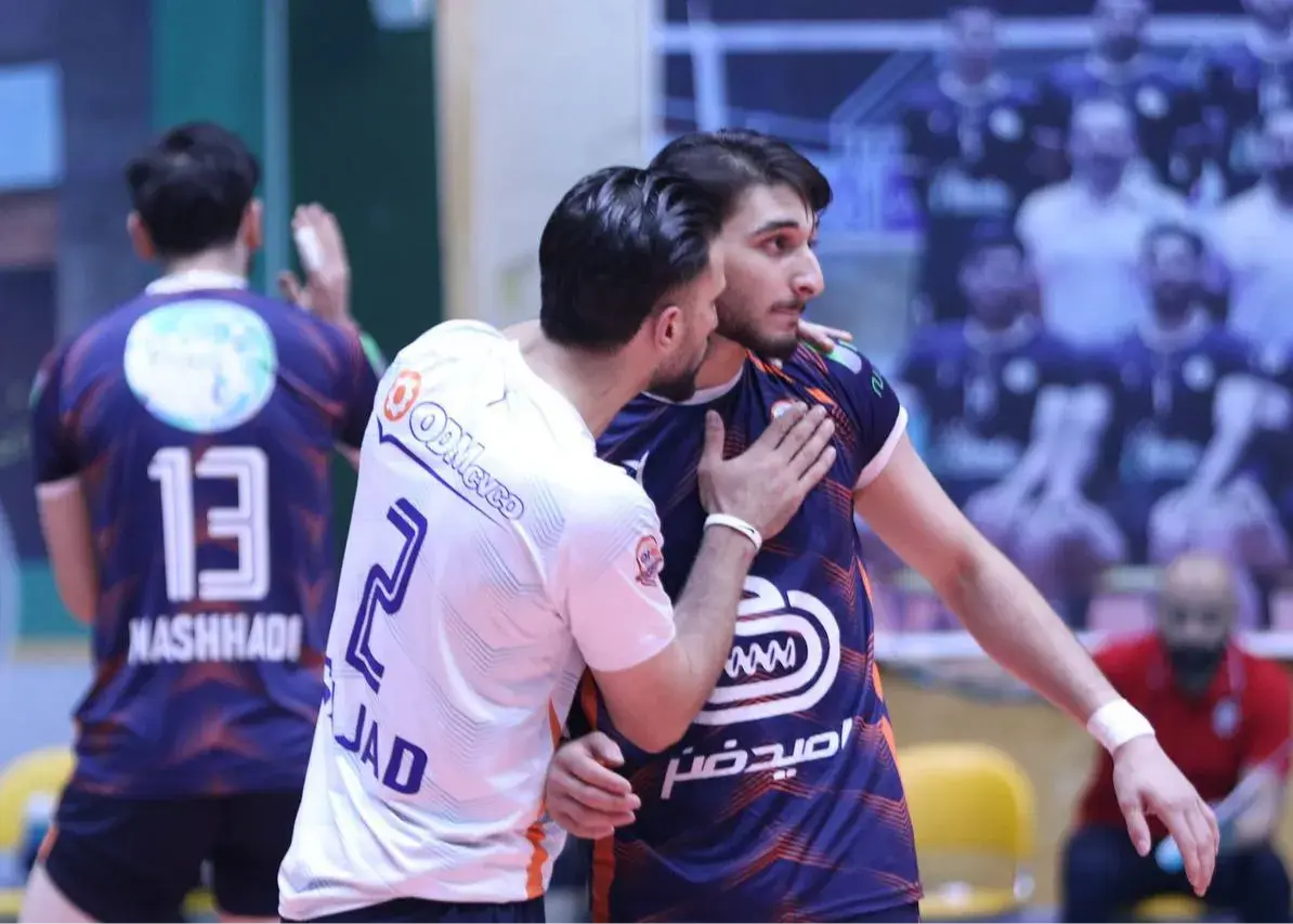 نبرد نفس‌گیر صنعتگران و مهرگان نور؛ شش امتیاز سرنوشت‌ساز لیگ والیبال!