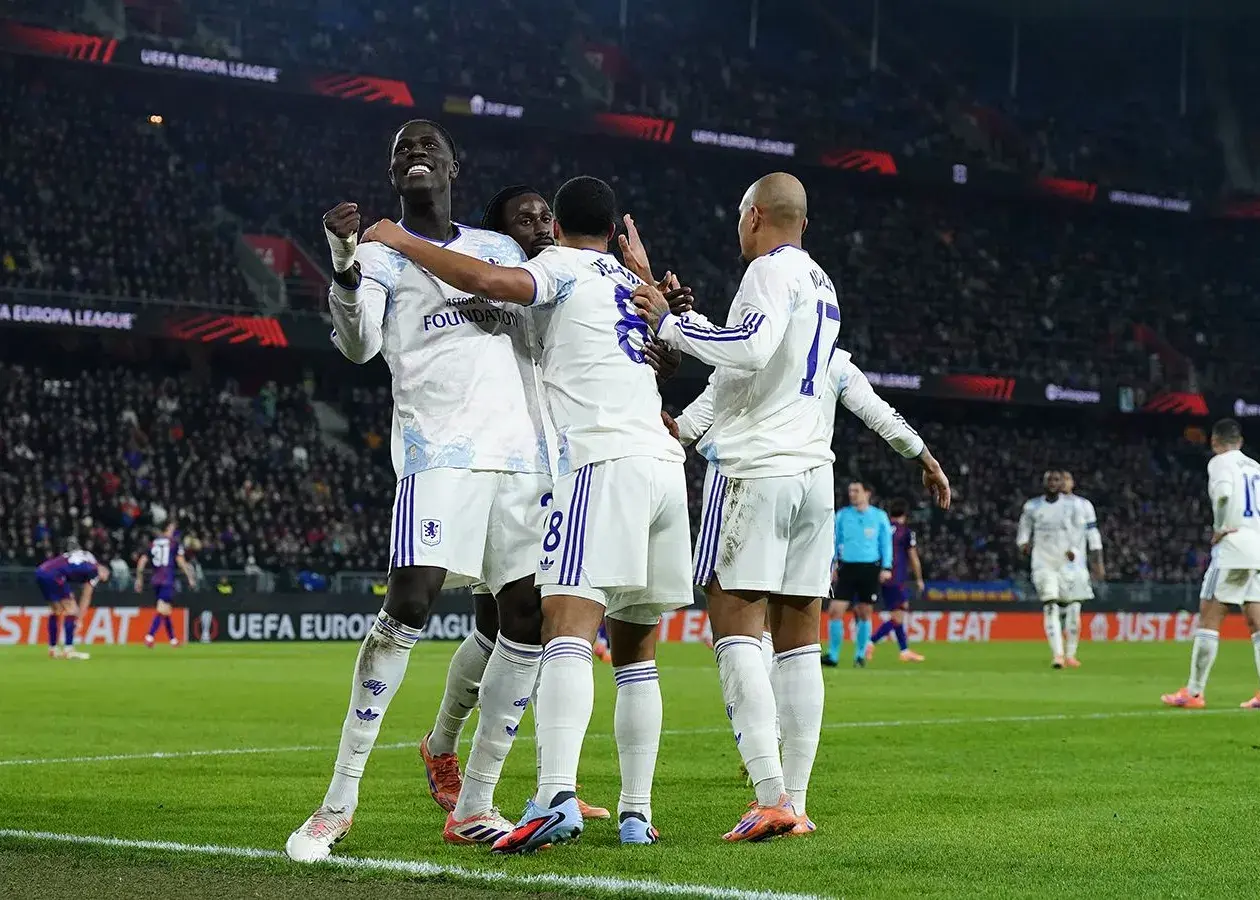 اونای امری با استون ویلا رکورد ۱۰۰ ساله فوتبال را تهدید کرد!