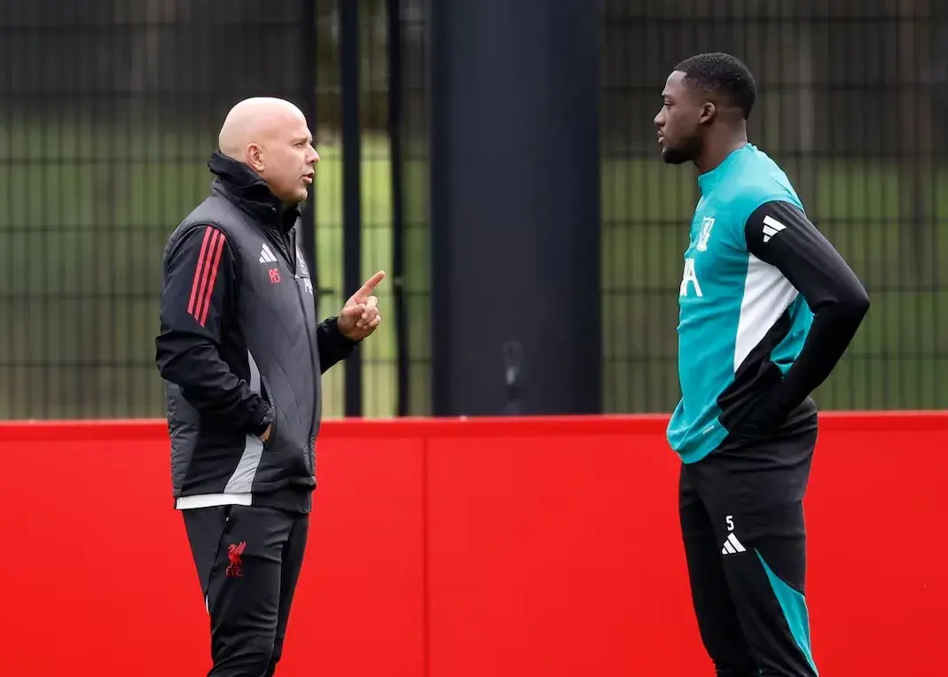 کنایه تند اشلوت به مدافع جنجالی لیورپول پس از تساوی دیوانه‌وار مقابل لیدز!