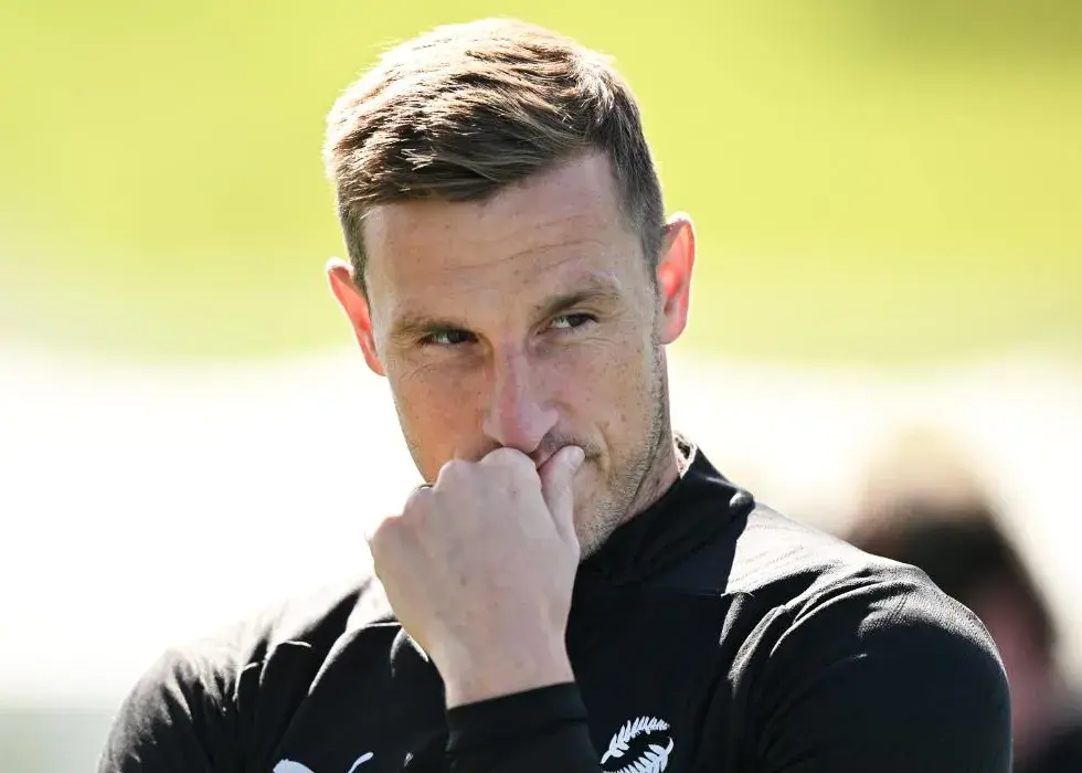 کریس وود؛ ستاره نیوزیلند در آستانه جام جهانی با معمای طولانی مصدومیت زانو!