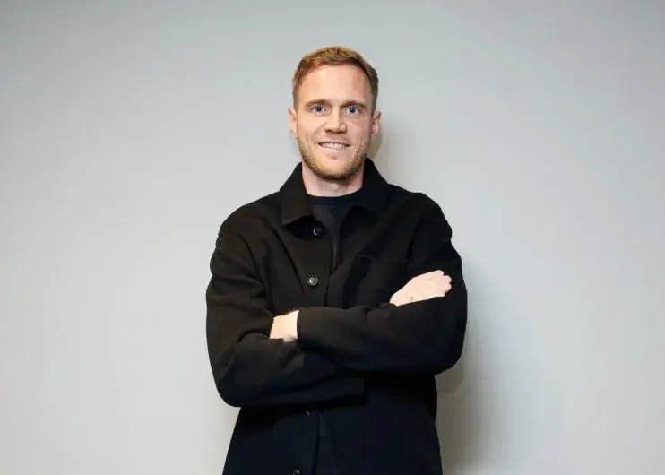 جوان‌ترین مربی خارجی آسیا در گامبا اوزاکا معرفی شد؛ آیا آینده فوتبال ژاپن تغییر می‌کند؟