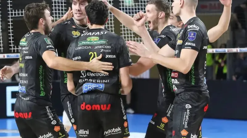 ستاره صرب لوبه: پیروزی نفس‌گیر با غیبت نیکولوف؛ راز شکست‌ناپذیری خانگی ما چیست؟