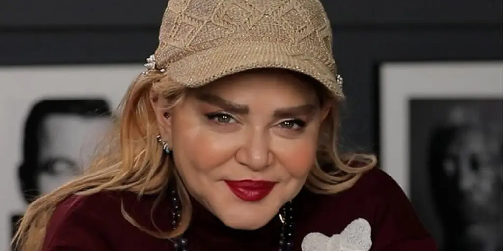 بهاره رهنما با لباس مخمل سبز زمردی؛ تجلی شکوه و اشرافیت در جشن حافظ!