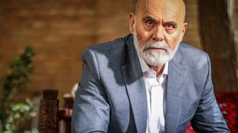 شوخی خنده‌دار جمشید هاشم‌پور با جواد عزتی که همه را شگفت‌زده کرد!