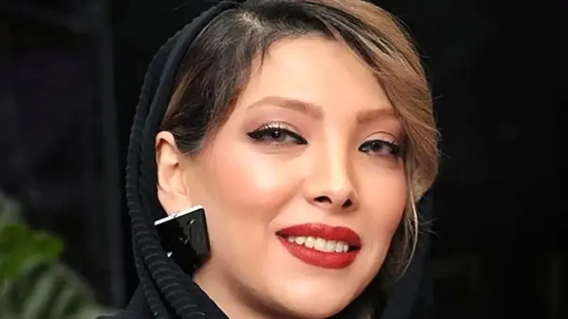 صدف اسپهبدی با استایل شیک و متفاوت در مراسمی خاص همه را متحیر کرد!