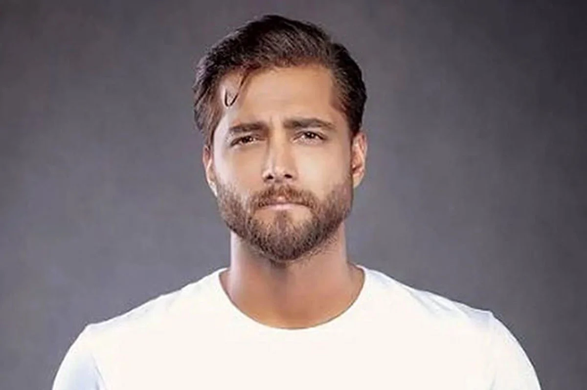 امیر مقاره در فهرست ۱۰۰ چهره جذاب ۲۰۲۵؛ راز جذابیت او چیست؟