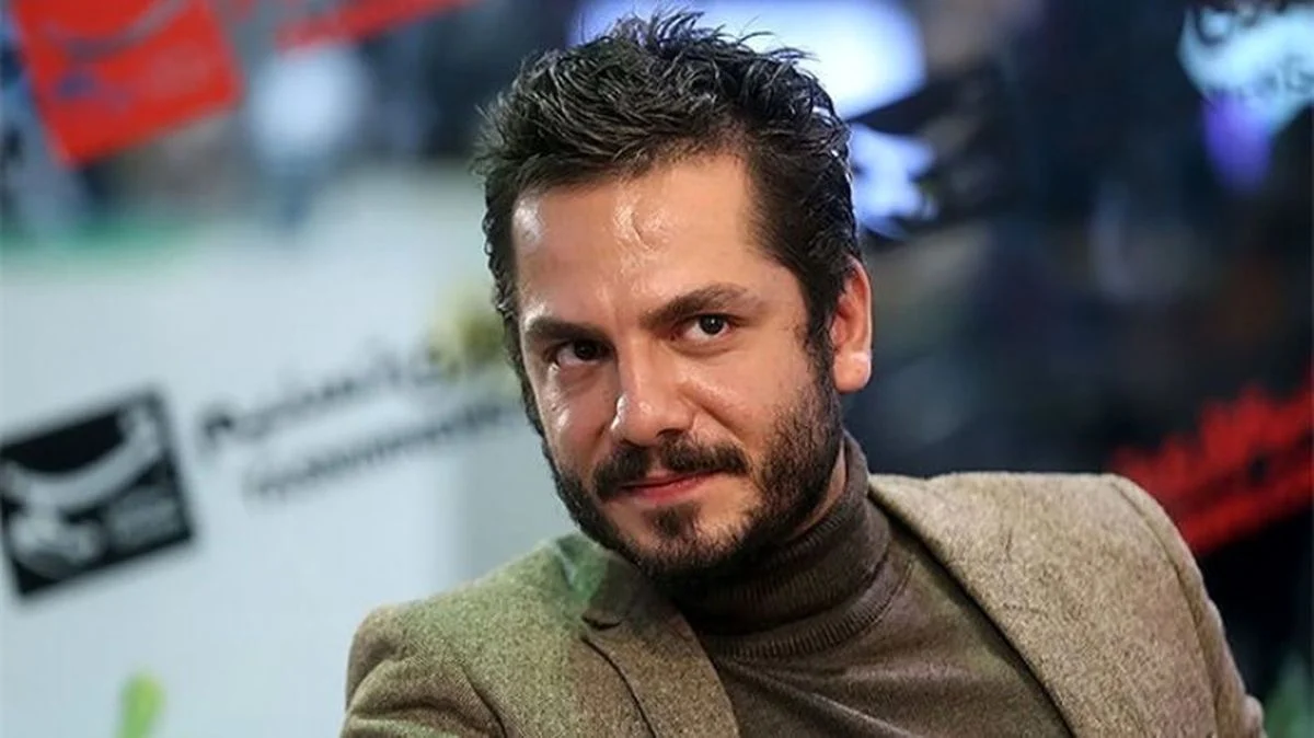 عباس غزالی در آسانسور با سلفی متفاوت و صمیمی دخترش جنجال به پا کرد!