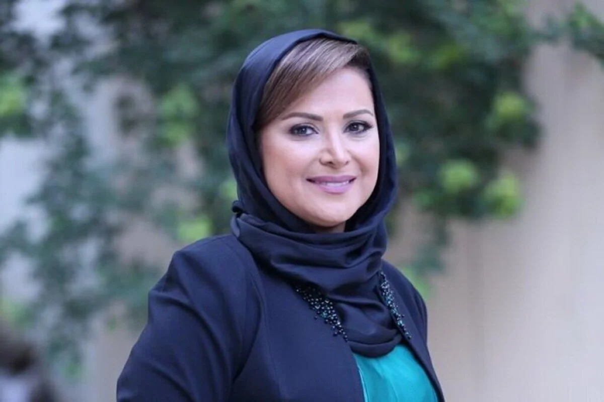 تیپ ساده اما شیک کمند امیرسلیمانی توجه کاربران را جلب کرد