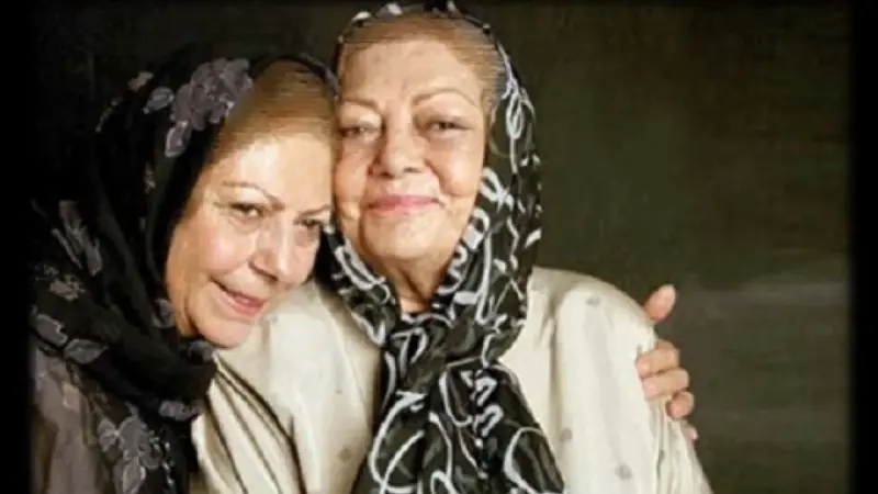 این عکس قدیمی از ثریا قاسمی و مادرش دل همه را برد