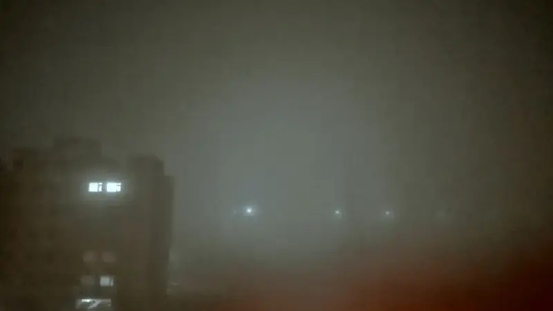 آلودگی بی‌سابقه در اراک؛ دید افقی به صفر رسید و هوای قرمز نفس‌ها را تنگ کرد!