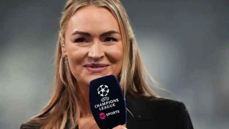 بازگشت حیرت‌انگیز مجری مشهور پس از غش کردن در برنامه زنده؛ سلامتی‌اش در کانون توجه!