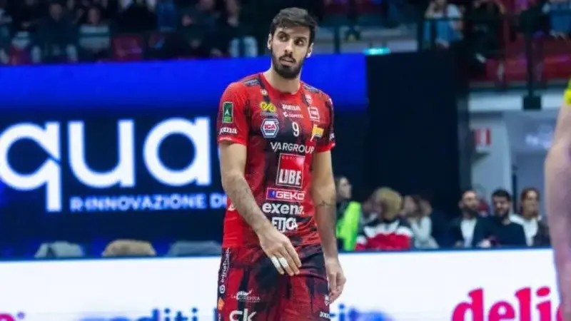 چرا پوریا حسین‌خانزاده ستاره ایرانی سری‌آ همچنان نیمکت‌نشین مانده؟