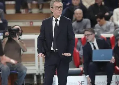 شوک دردناک به سرمربی پروجا در اوج رقابت‌های جام باشگاه‌های جهان