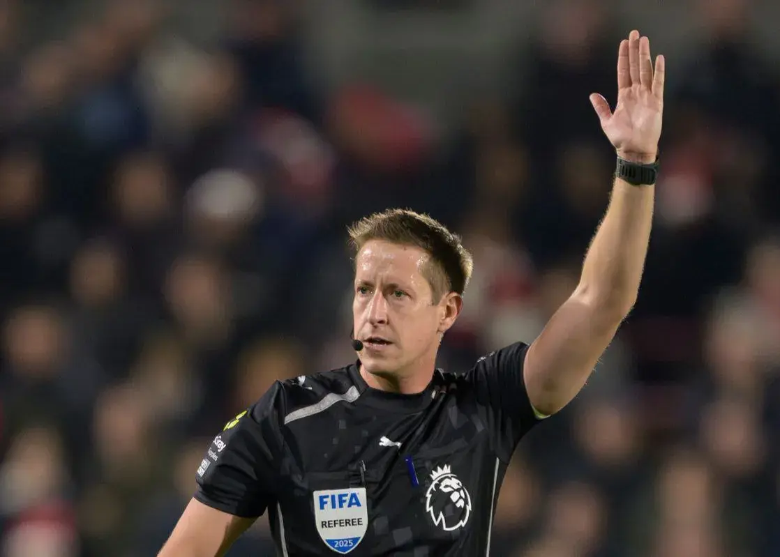 داور جنجالی که کابوس لیورپولی‌ها شد؛ محرومیت‌های سنگین در انتظار فن‌دایک!