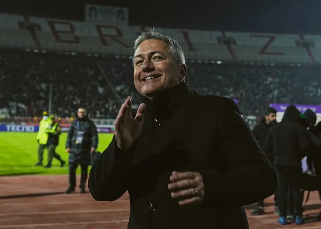 شبی فراموش‌نشدنی دراگان اسکوچیچ در تبریز؛ جشن صعود با هواداران پرشور تراکتور