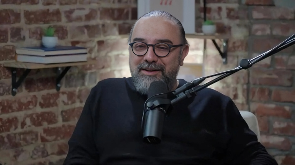 اشک‌های تلخ برزو ارجمند در مصاحبه‌ای جنجالی که همه را شوکه کرد