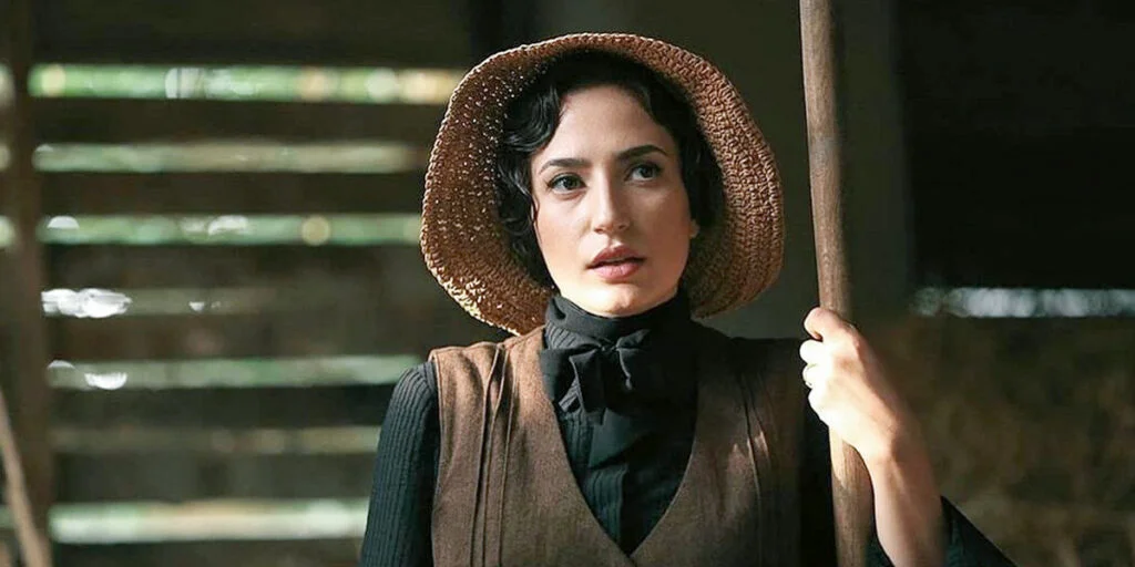 نگار جواهریان در سفری به شمال کشور از استایل زمستانش رونمایی کرد - وب‌گردی