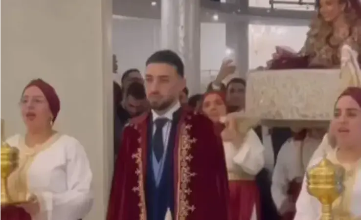 آلبوم عروسی مجلل منیر الحدادی بازیکن استقلال در مادرید / از تاج جواهرنشان عروس تا عکس یادگاری با بازیکنان استقلال