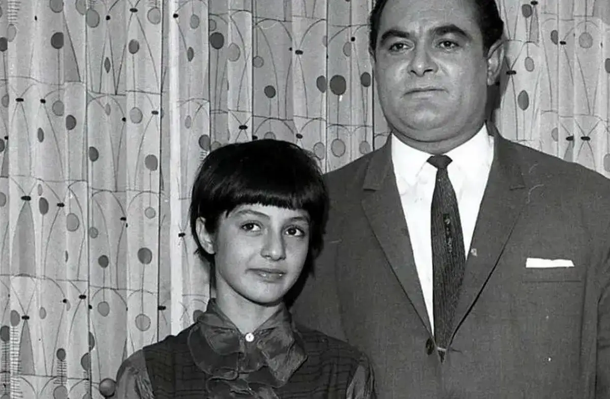 «گوگوش» و همسرش «محمود قربانی» سر میز شام در شب عروسی