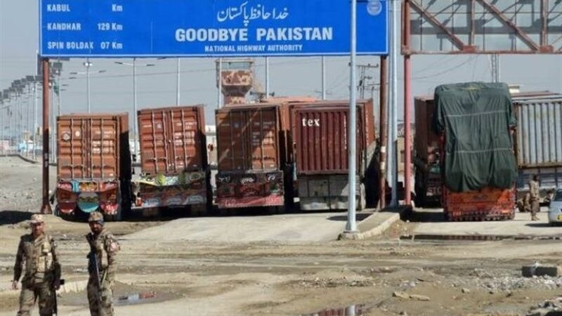 «داون نیوز»: حملات تروریستی پس از انسداد مرز افغانستان کاهش یافته است