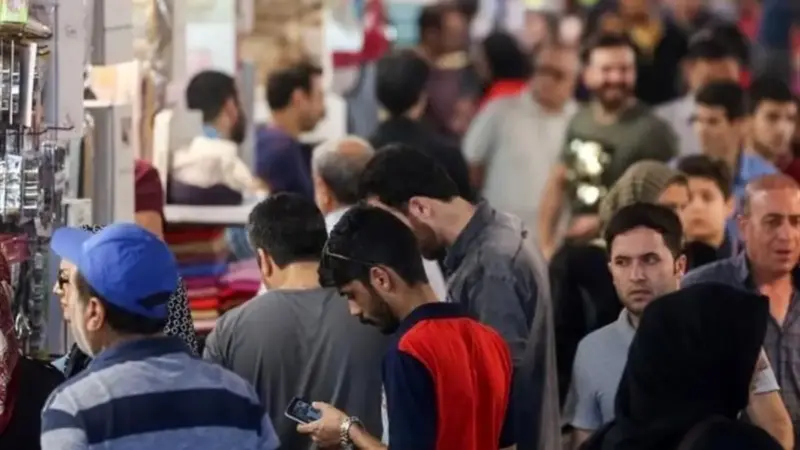 چرا ۸۰ درصد درآمد خانوارها در چنگ خوراک و مسکن گرفتار شده است؟