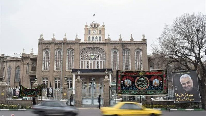 هوای تبریز به رنگ «آبی» درآمد؛ آسمان ابری در انتظار باران زمستانی