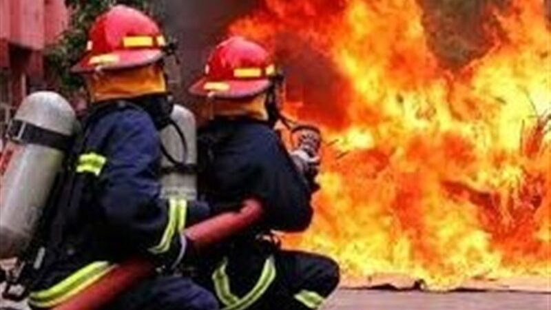 آتش‌سوزی گسترده در خیابان امام رضا (ع) مشهد
