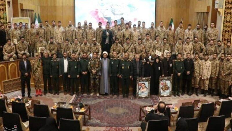 همه کارکنان نیروهای مسلح سرباز انقلاب هستند