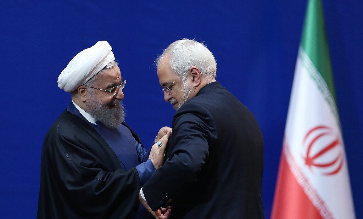 (عکس) حسن روحانی و محمدجواد ظریف دستگیر شده‌اند؟