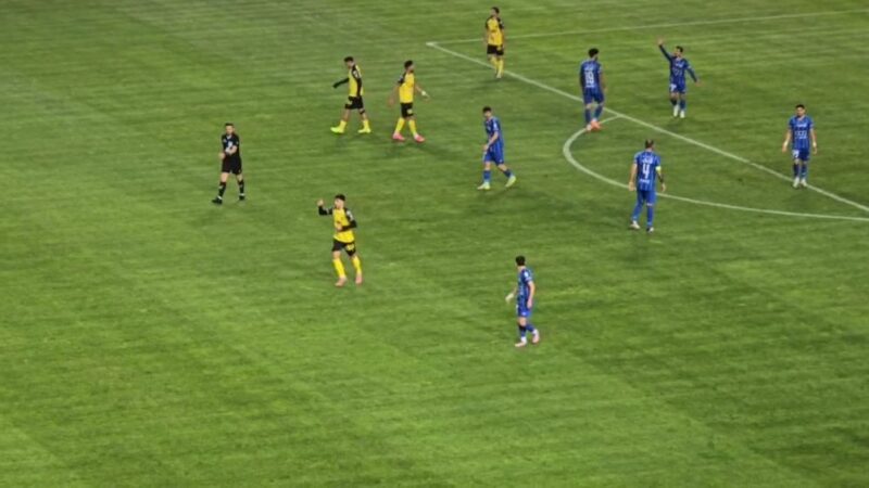 نیمه اول داغ و جذاب بازی سپاهان و استقلال از زاویه دوربین فوتبالی