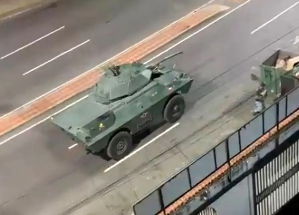 عکس| سفر زمان؛ «مهدی میامی» در جوانی در کنار «جمشید هاشم‌پور»؛ دهۀ 70