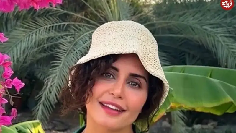 الناز شاکردوست در حرم امام رضا با چادرنماز؛ سفری به معنویت در 29 سالگی