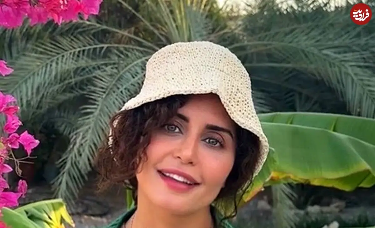 الناز شاکردوست در حرم امام رضا با چادرنماز؛ سفری به معنویت در 29 سالگی