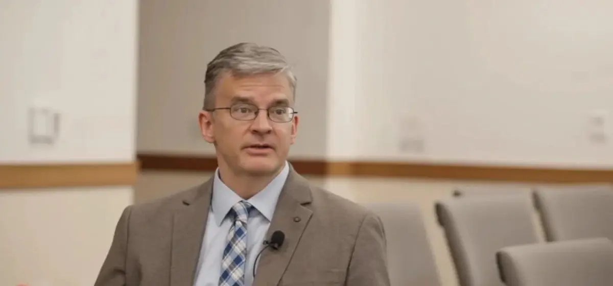 ترامپ برای فرار از «پرونده جنسی» نیاز به بحران خارجی دارد