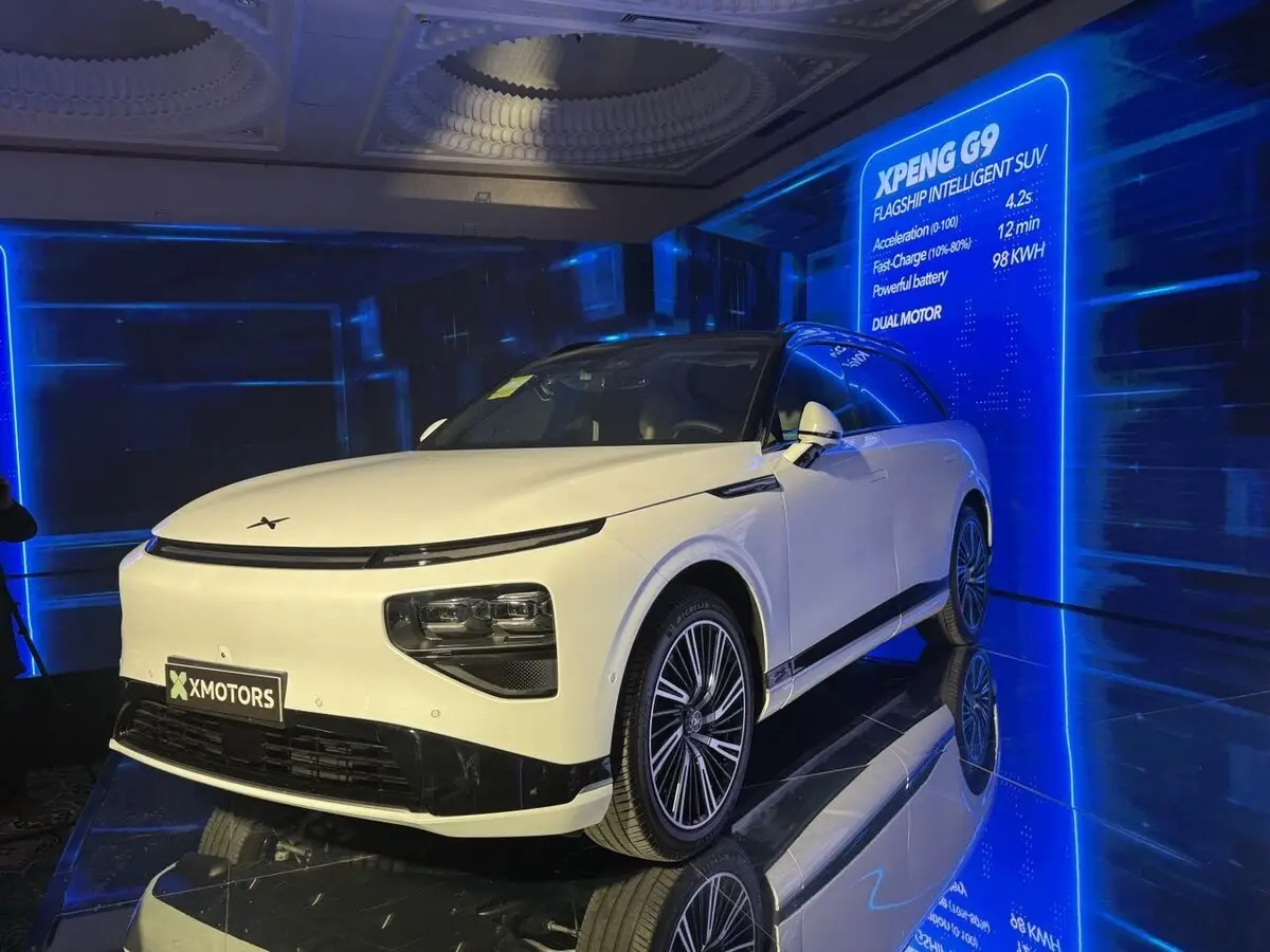 رونمایی سه خودرو  G9، مونا M03 و G6 توسط ایکس موتورز در تهران/ غول های فناوری به ایران آمدند (+عکس و مشخصات خودرو)