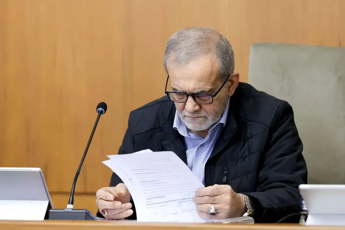 پزشکیان در میدان مین اصلاحات اقتصادی؛ شرط موفقیت: رسانه و رفع تحریم