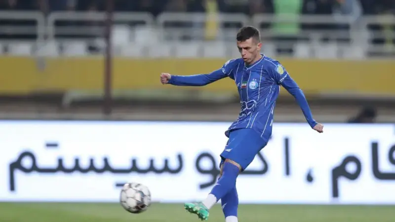 ‏استقلال و سپاهان همدیگر را به توپ بستند!