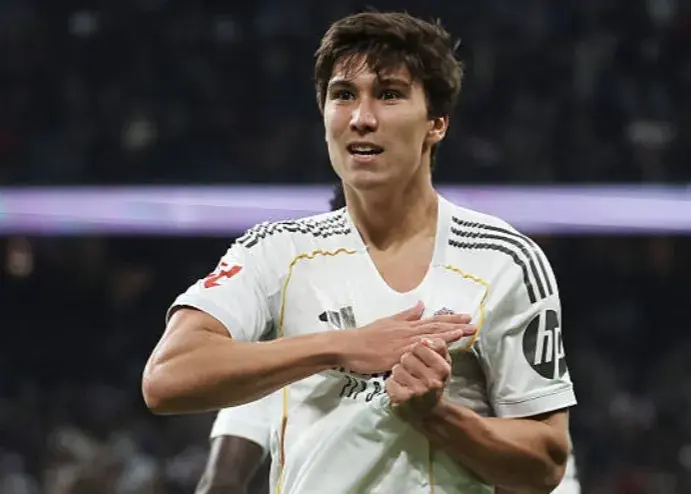 دبل و سوپرگل: جوان رئالی محبوب قلب‌ها در برنابئو